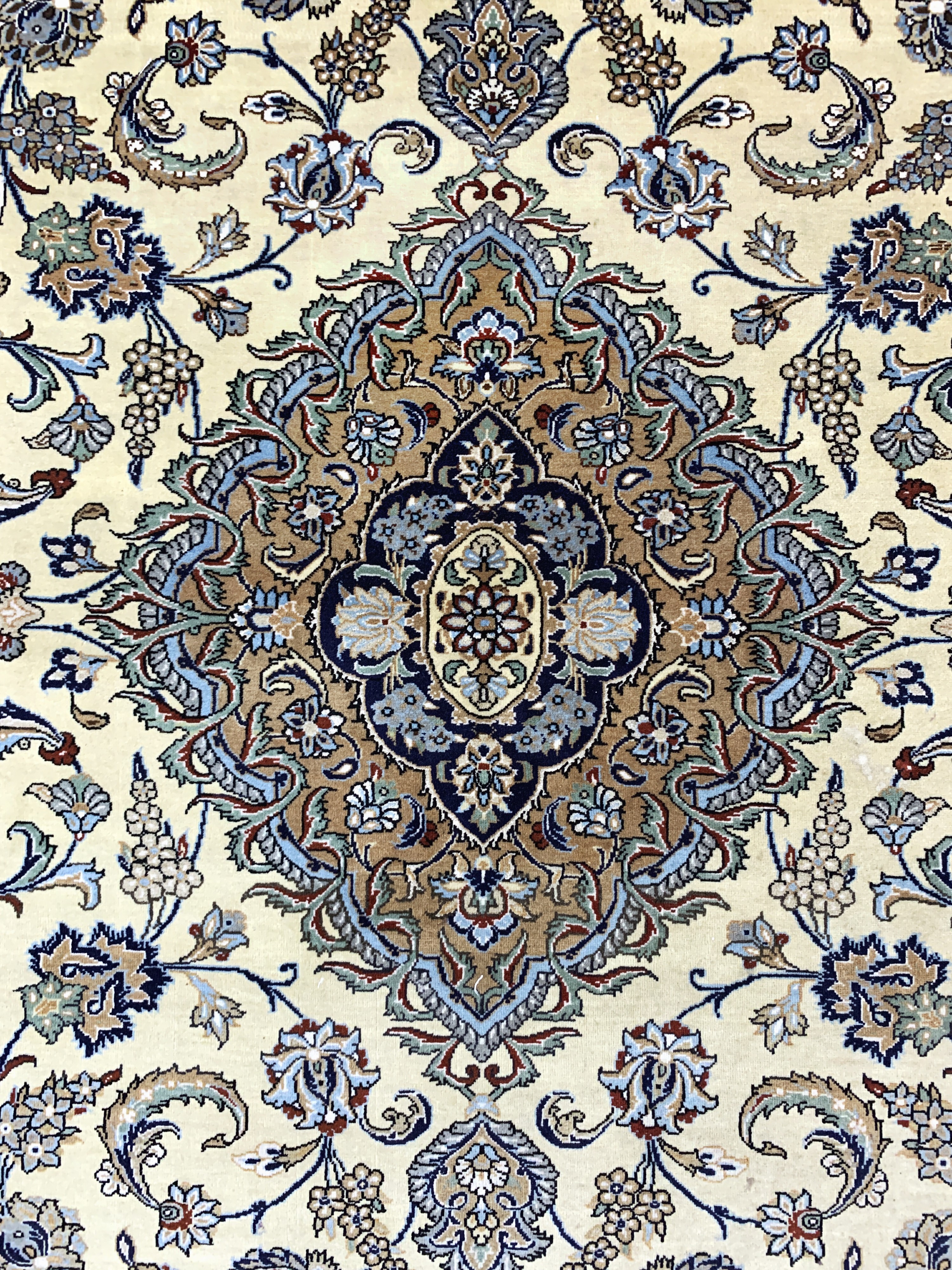 Detail e: Ghom Kork fein, Persien, Mitte 20.Jhd, Korkwolle mit Seide, ca. 210 x 140 cm, EHZ: 2