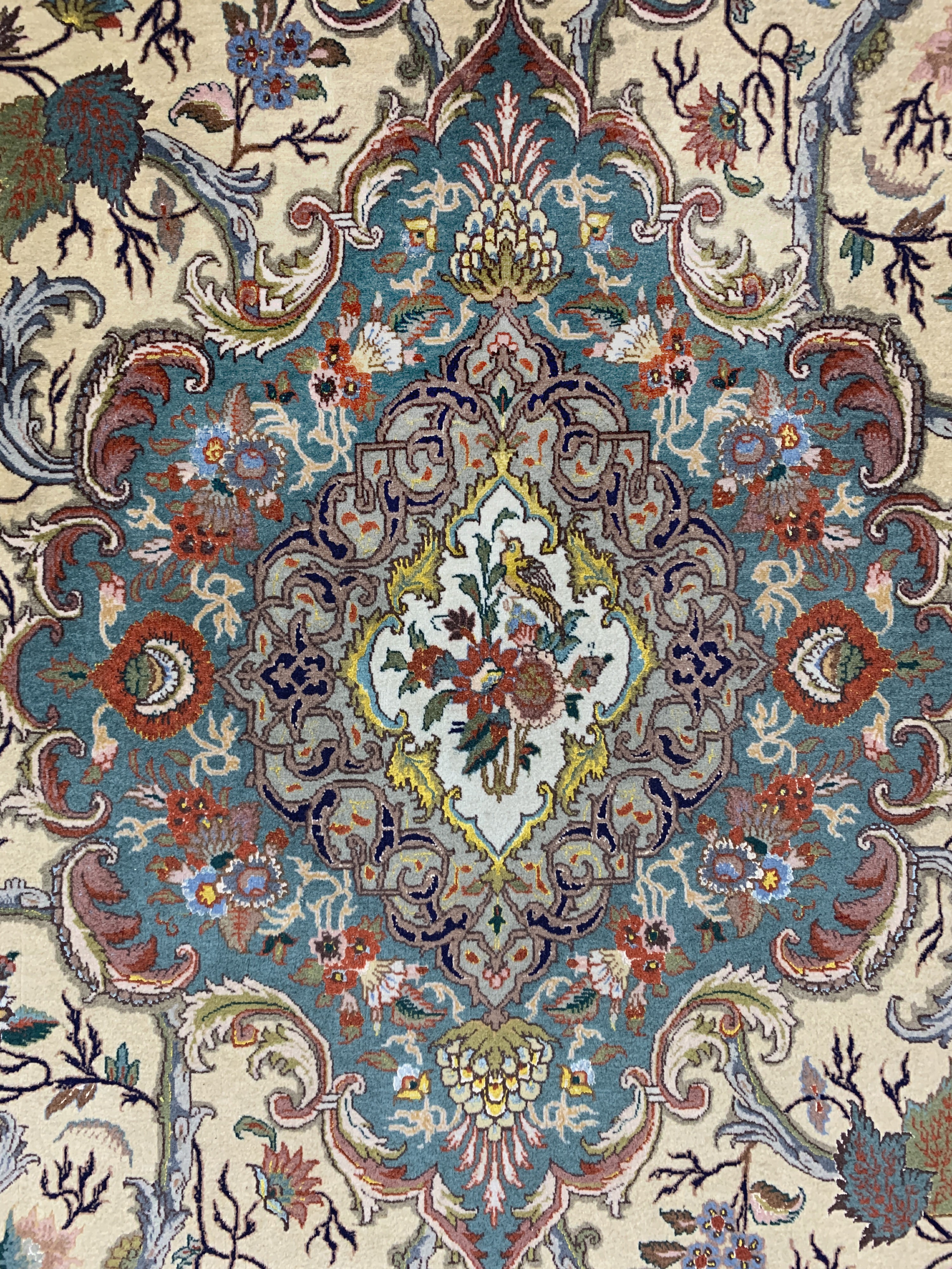 Detail d: Täbriz fein(60 Raj), Persien, Mitte 20.Jhd,Korkwolle mit Seide, ca. 310 x 195 cm, ca. 800.000 Kn/qm, EHZ: 2