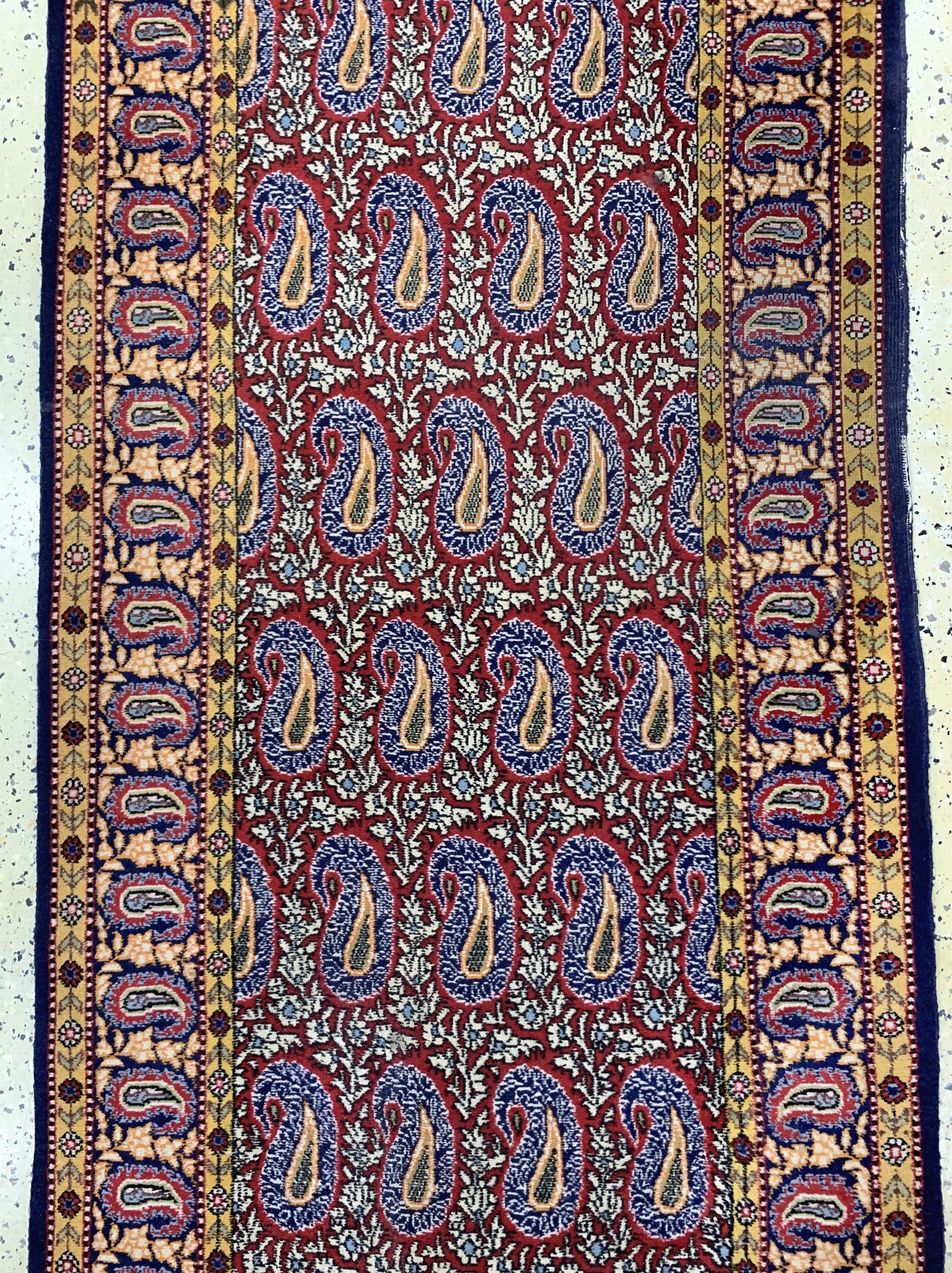 Detail b: Ghom alt, Persien, Mitte 20.Jhd, Wolle auf Baumwolle, ca. 410 x 93 cm, EHZ: 2