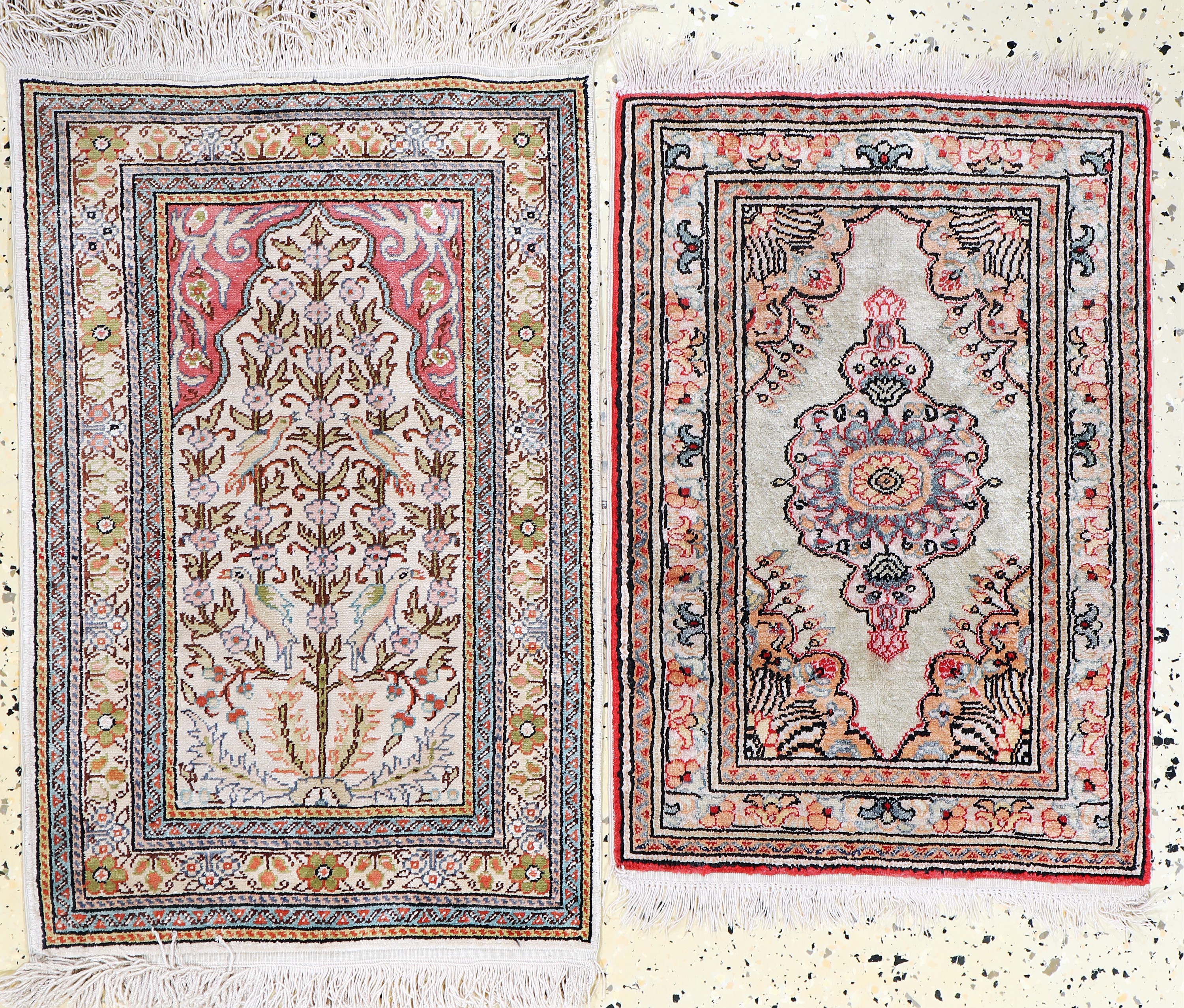 Image 27131069 - 2 Lots Seiden Kayseri, Türkei, Mitte 20.Jhd, reine Naturseide, ca. 63 x 41 cm, EHZ:2 ...