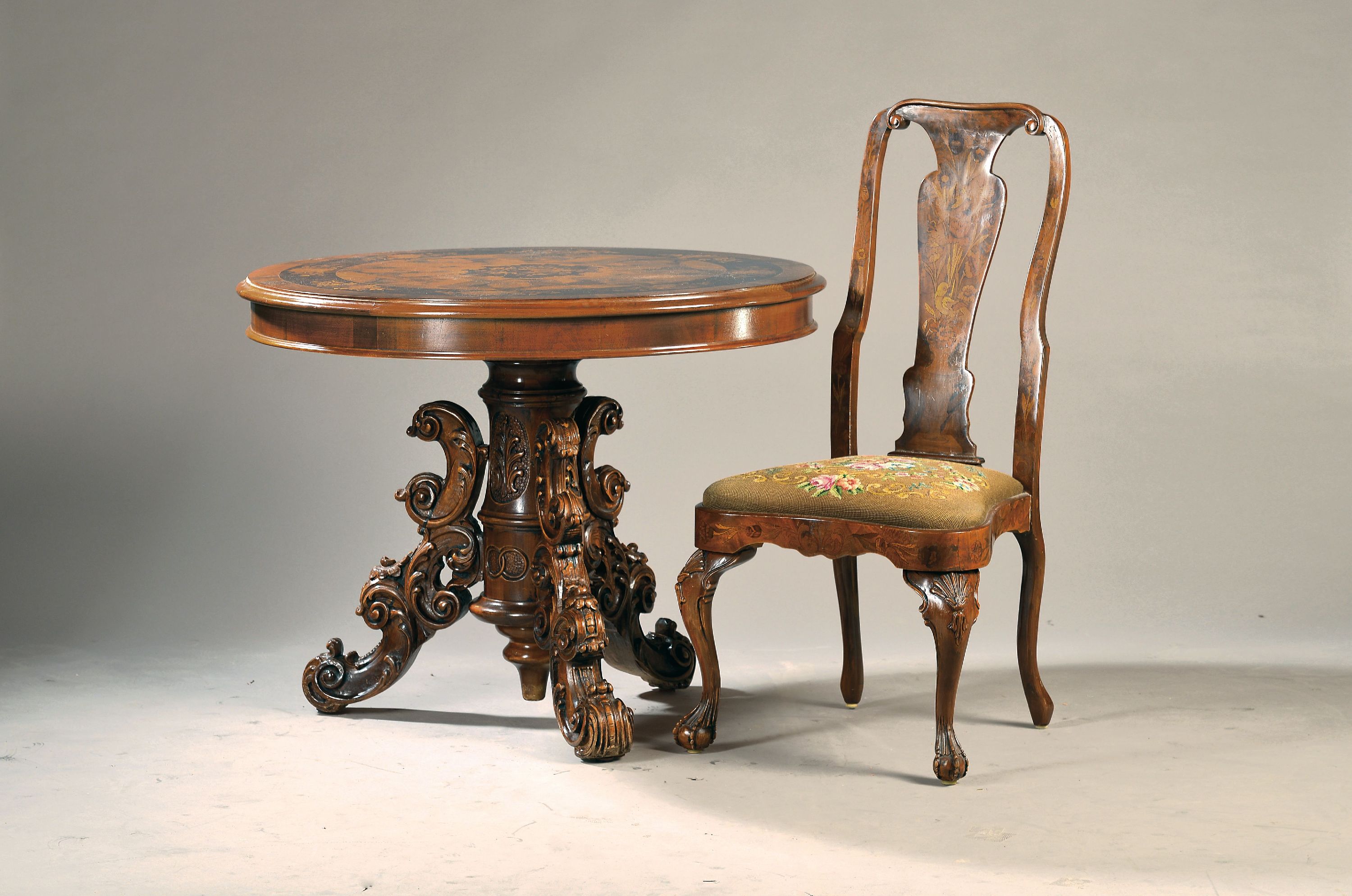 Image 27131071 - Salon table and 4 chairs, Italy, 20th century,in the Baroque style, table elaborately ...