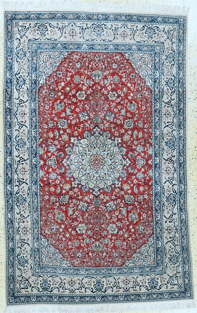 Image Nain#´Tudeschk#´fine, Persia, early 20th century, corkwool with silk, approx. 240 x ...