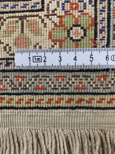 27131069f - 2 Lots Seiden Kayseri, Türkei, Mitte 20.Jhd, reine Naturseide, ca. 63 x 41 cm, EHZ:2 ...