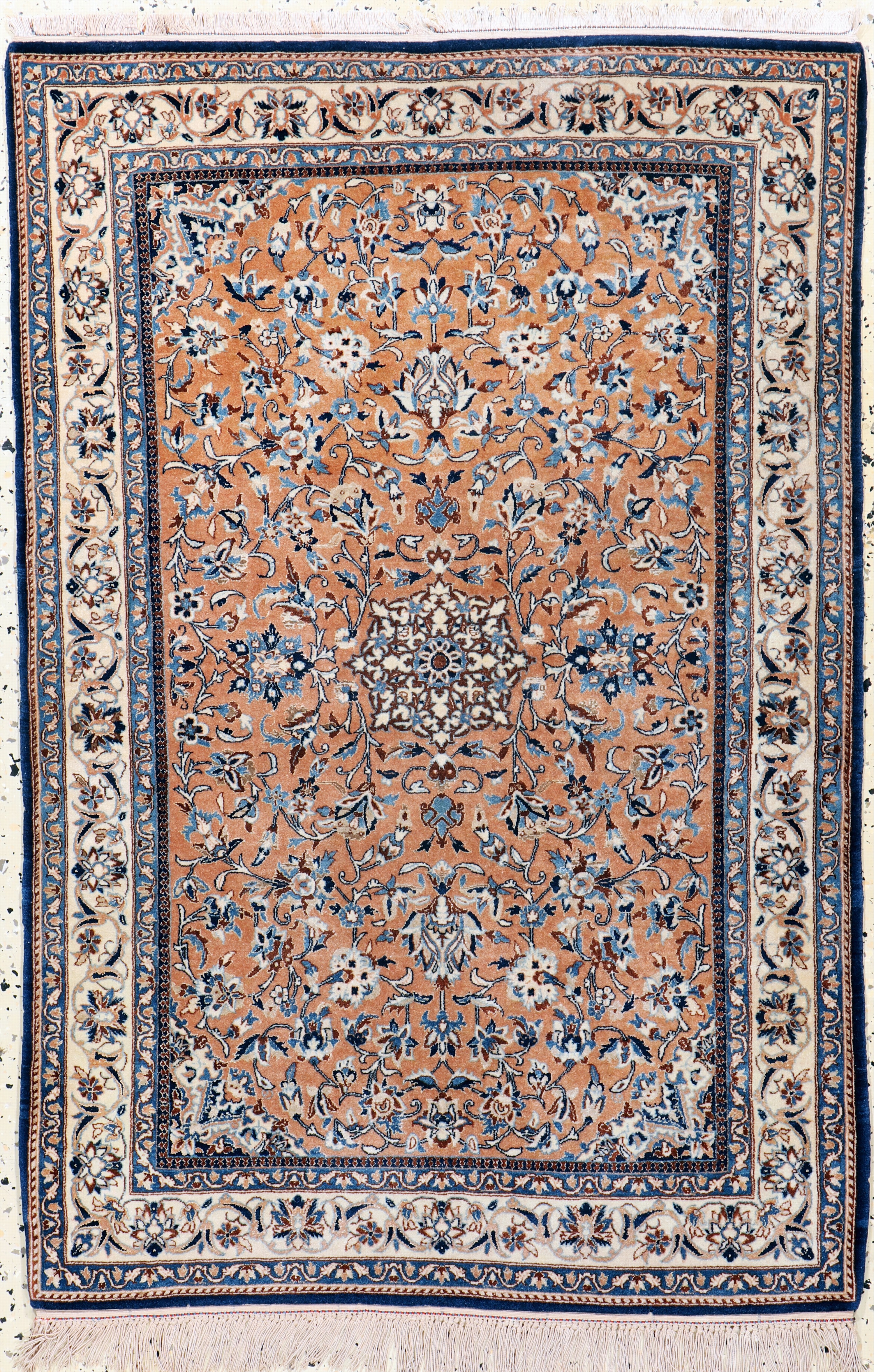 Image 27131156 - Nain´Tudeschk´fein, Persien, Mitte 20.Jhd, Korkwolle mit Seide, ca. 127 x 85 cm, ca. ...