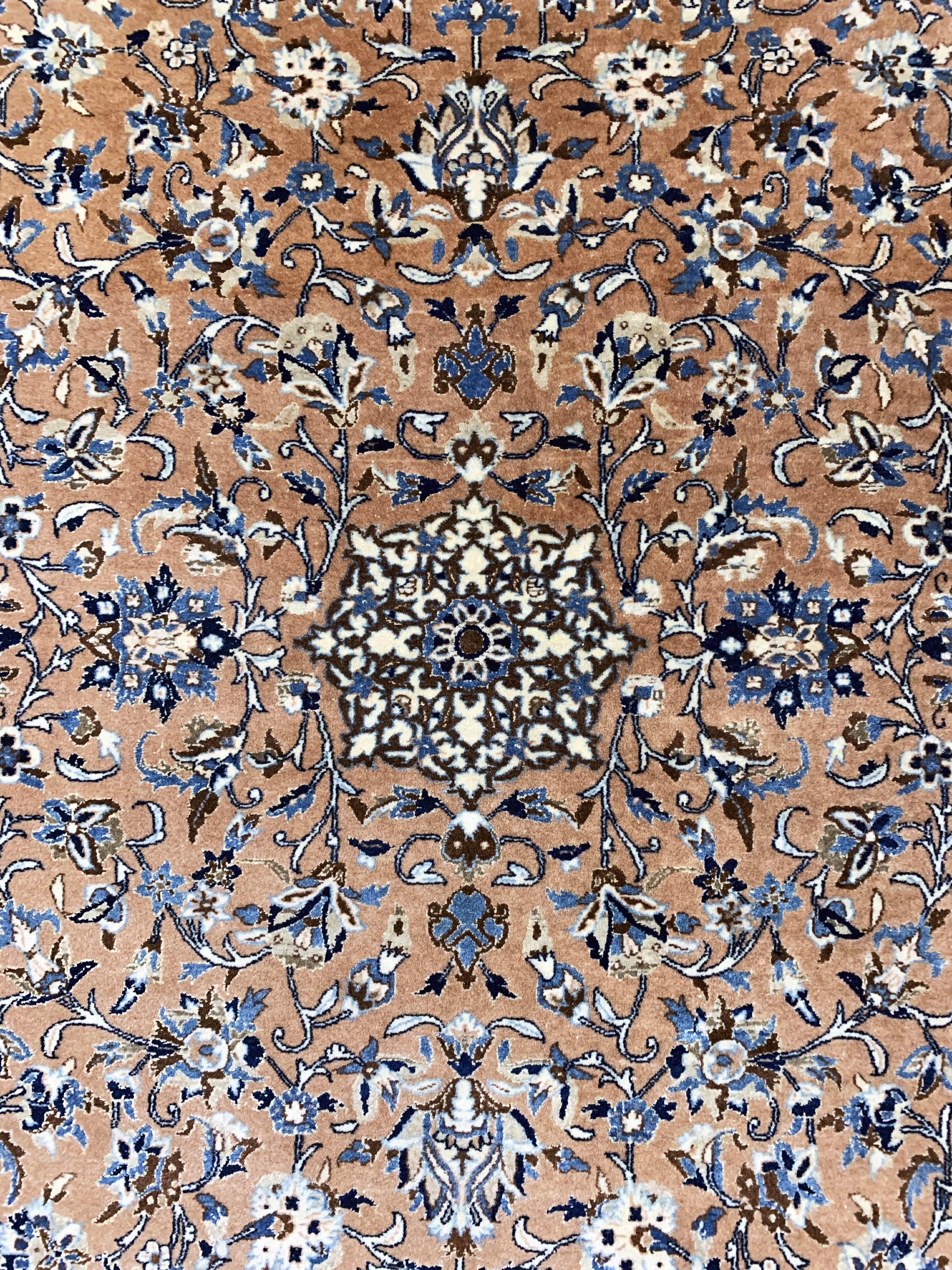 Detail c: Nain"Tudeschk"fein, Persien, Mitte 20.Jhd, Korkwolle mit Seide, ca. 127 x 85 cm, ca. 1,0 Mio. Kn/qm, EHZ: 2