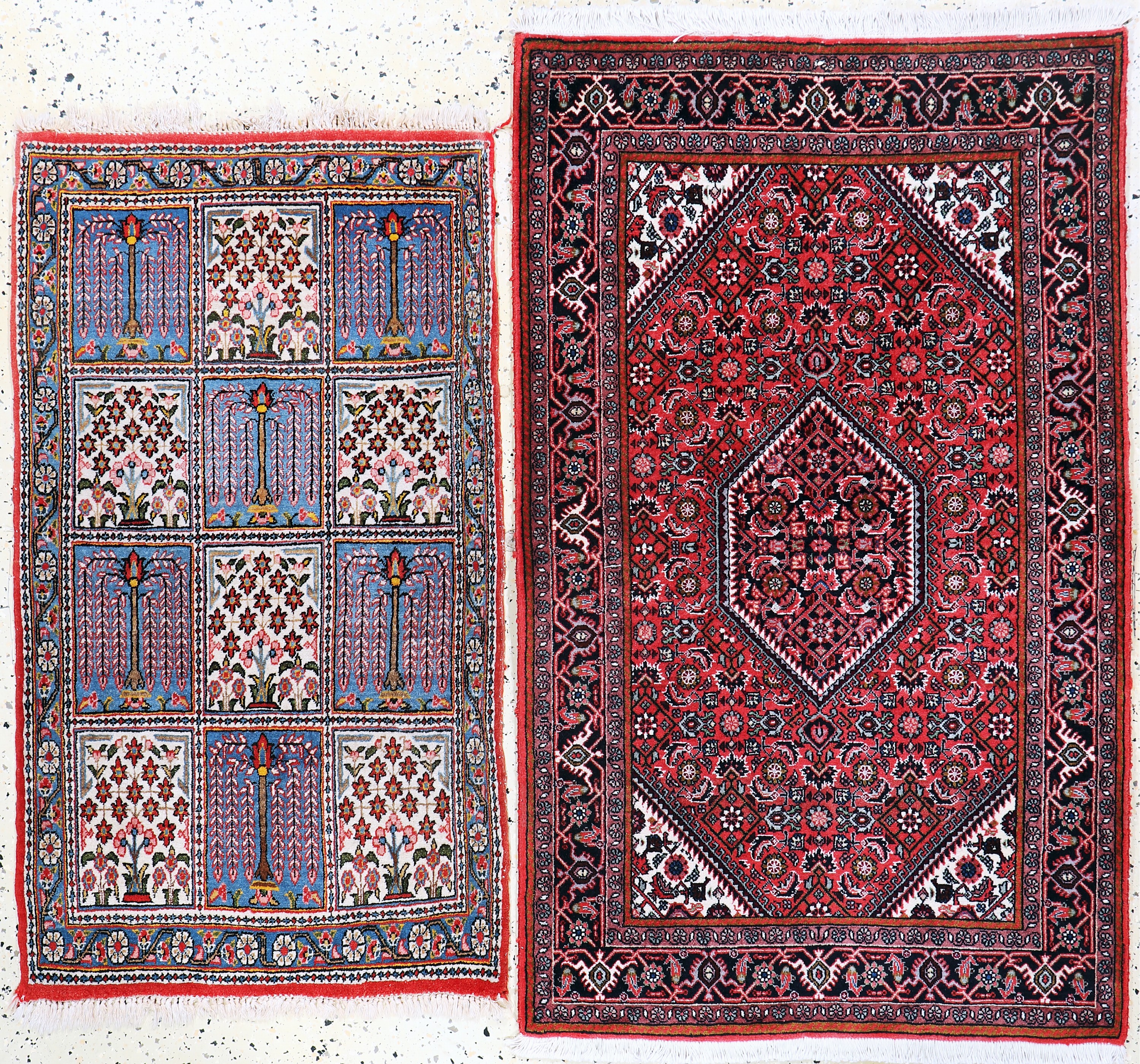 Image 27131181 - 2 Lots Bidjar & Sarogh, Persien, Ende 20.Jhd, Wolle auf Baumwolle, ca. 135 x 80 cm & ...