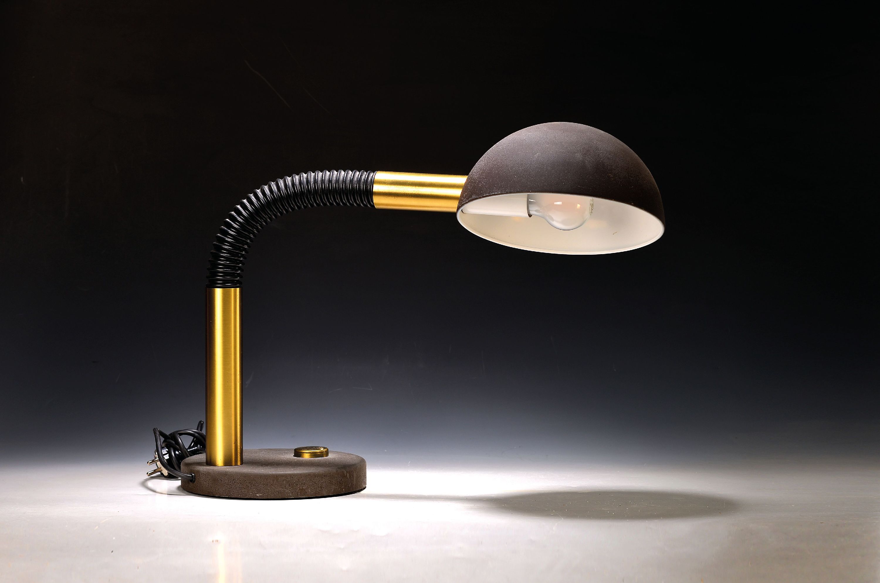 Image 27131184 - Schreibtischlampe, Space Age, wohl Egon Hillebrand, 70/80er Jahre, verstellbar eine ...