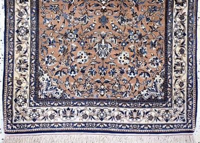 27131156b - Nain´Tudeschk´fein, Persien, Mitte 20.Jhd, Korkwolle mit Seide, ca. 127 x 85 cm, ca. ...