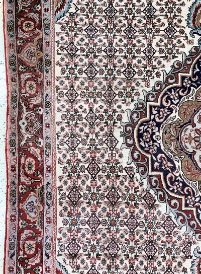 27131159c - Bidjar, Persien, Mitte 20.Jhd, Wolle auf Baumwolle, ca. 277 x 175 cm, EHZ: 2(leichter ...