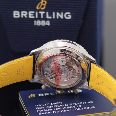 27131599e - BREITLING Navitimer B01 Chronometer ungetragener Herrenchronograph Referenz AB0138, ...
