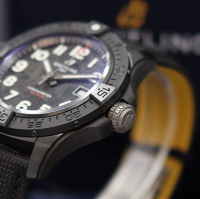 27131615b - BREITLING Avenger Night Mission Chronometer ungetragene Herrenarmbanduhr Referenz S17328, ...