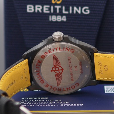 27131615d - BREITLING Avenger Night Mission Chronometer ungetragene Herrenarmbanduhr Referenz S17328, ...