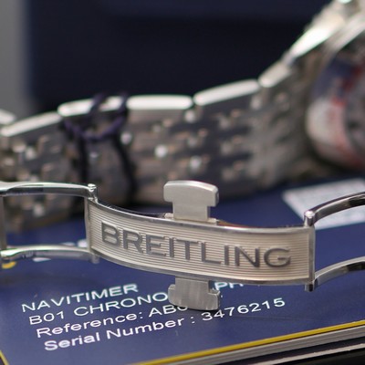 27131616d - BREITLING Navitimer B01 Chronometer nahezu neuwertiger Armbandchronograph Referenz ...