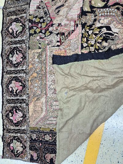 27131673a - Großer Wandteppich sog. Kalaga, Burma, Wolle, Filz und Seide, bestickt mit Pailletten, ...