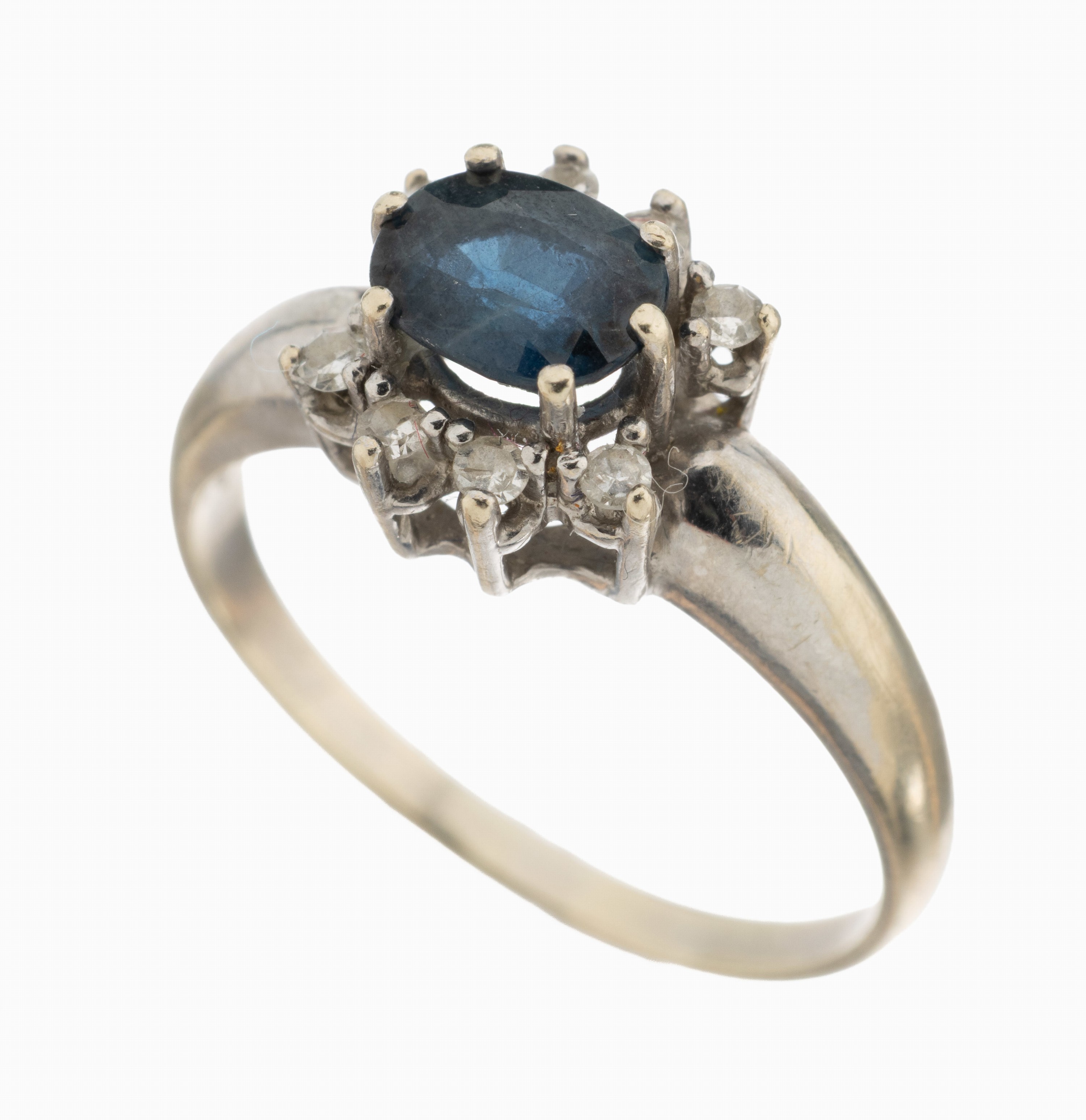Image 27131738 - 14 kt Gold Saphir-Diamant-Ring, WG 585/000,ovalfacett. Saphir ca. 0.80 ct, 8 8/8 ...