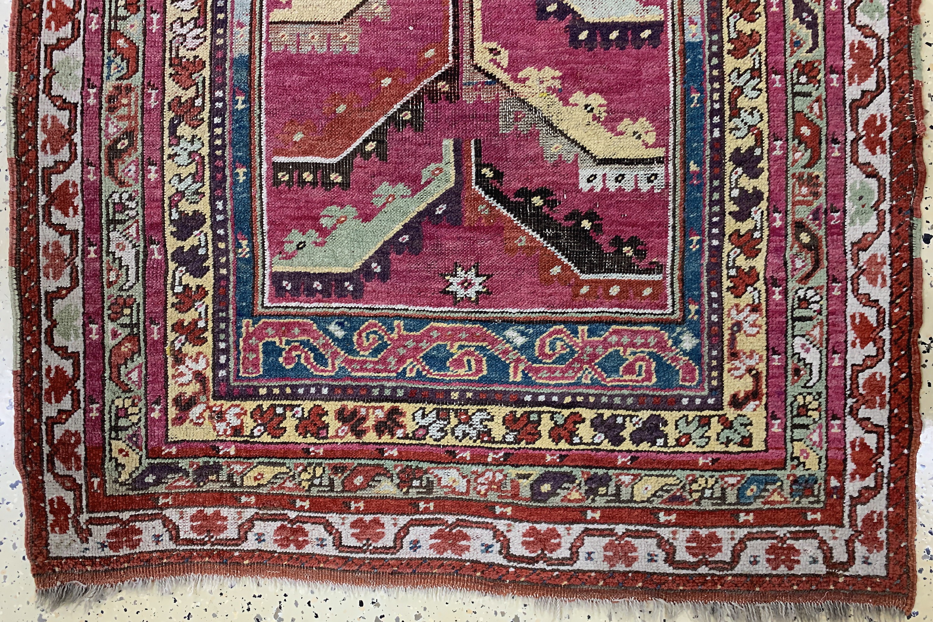 Detail b: Mucur antik, Türkei, 19.Jhd, Wolle auf Wolle, ca. 162 x 100 cm, EHZ: 3