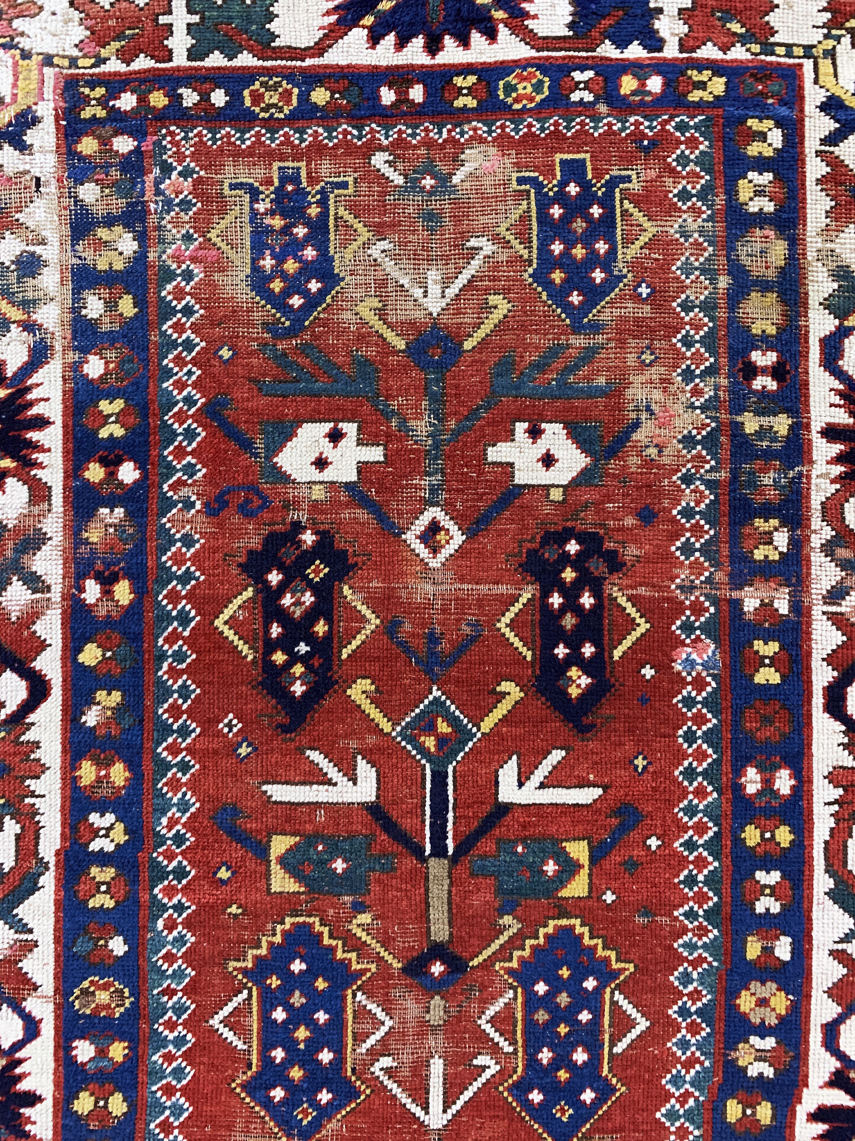 Detail d: Kazak antik, Kaukasus, 19.Jhd, Wolle auf Wolle, ca. 221 x 135 cm, EHZ: 3, (kleine restaurierungen)