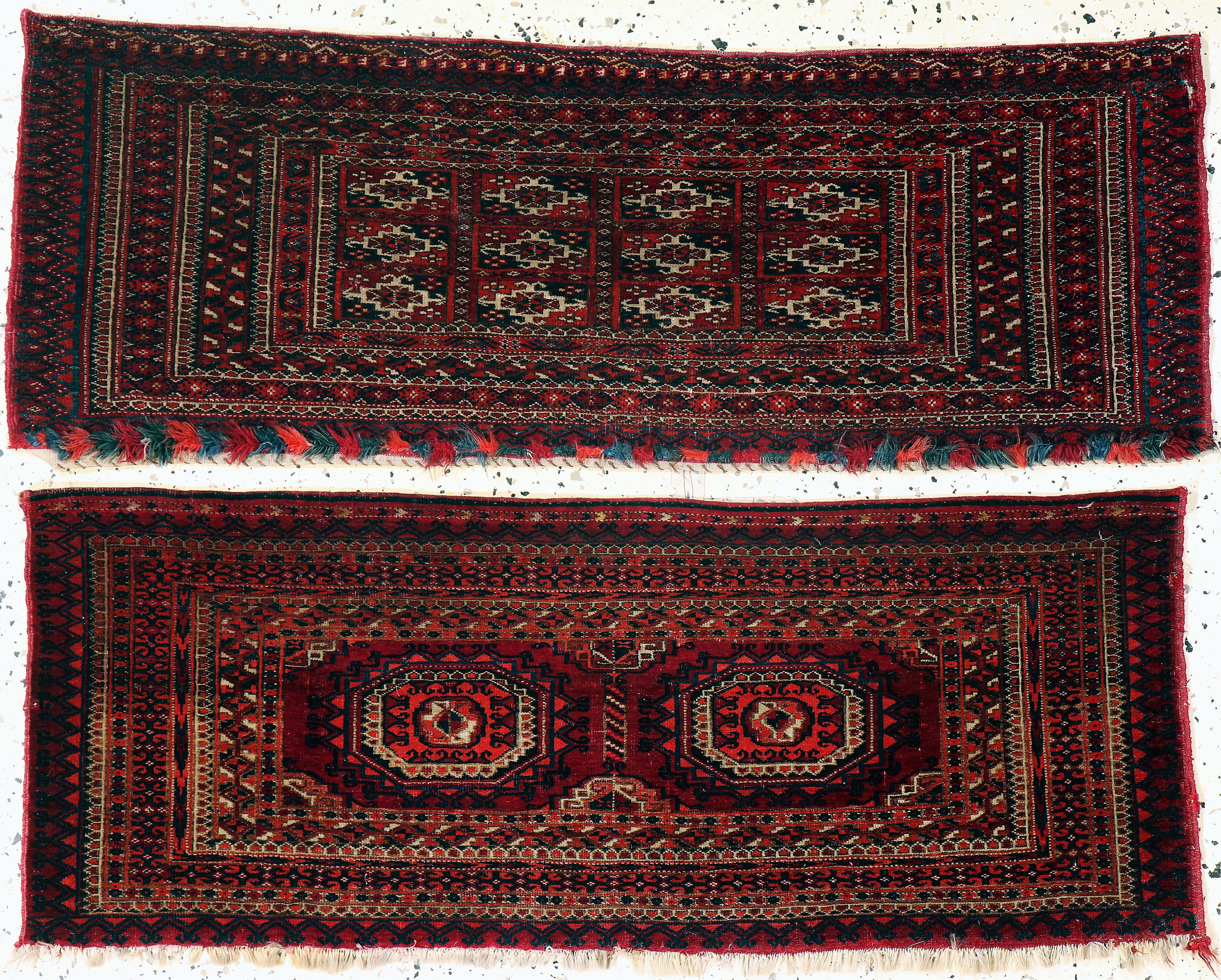 Image 27131750 - 2 Lots Torba antik, Turkmenistan, 19.Jhd, Wolle auf Wolle, ca. 106 x 37 cm, EHZ: 2-3 ...
