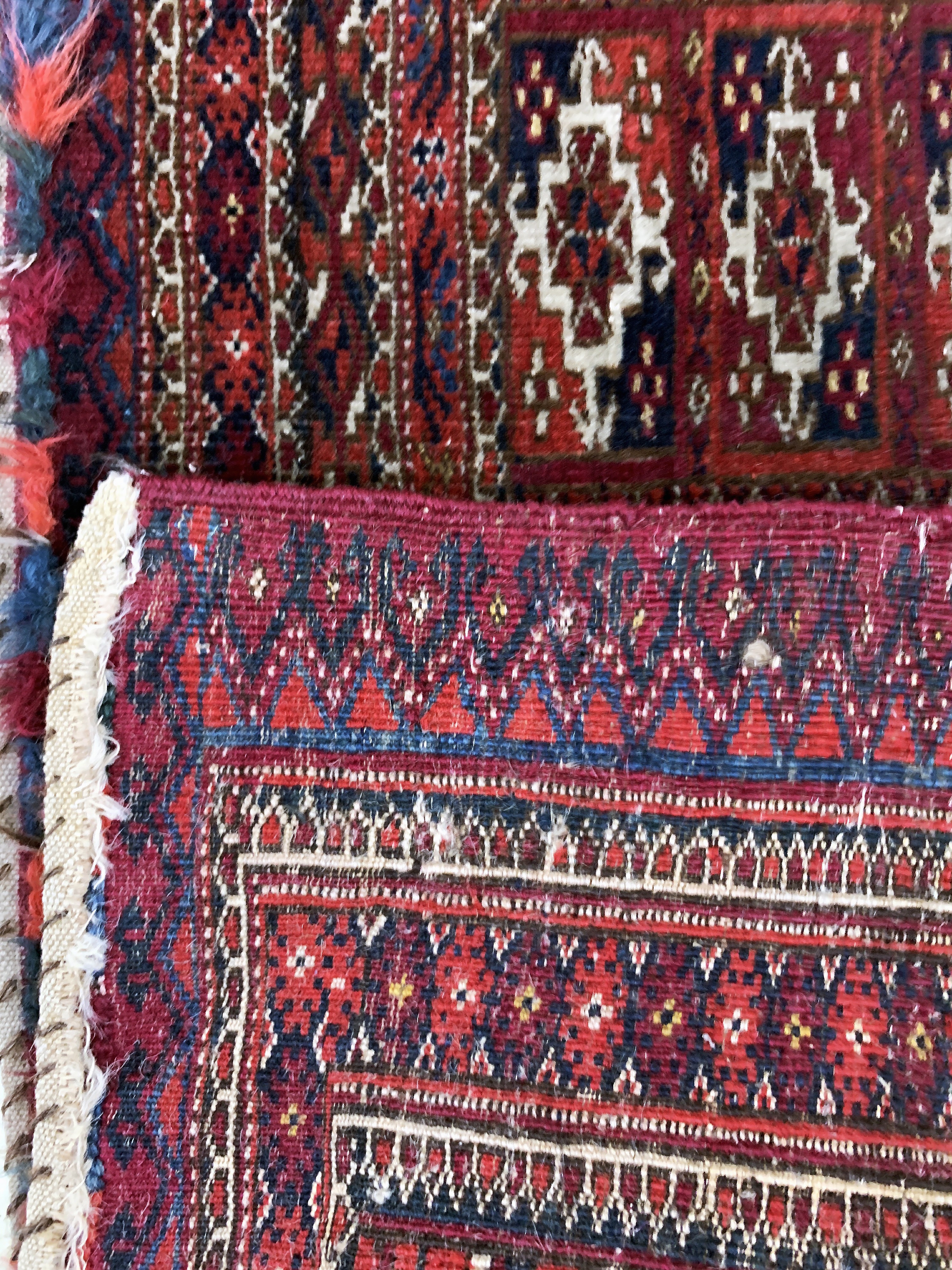 Detail c: 2 Lots Torba antik, Turkmenistan, 19.Jhd, Wolle auf Wolle, ca. 106 x 37 cm, EHZ: 2-3