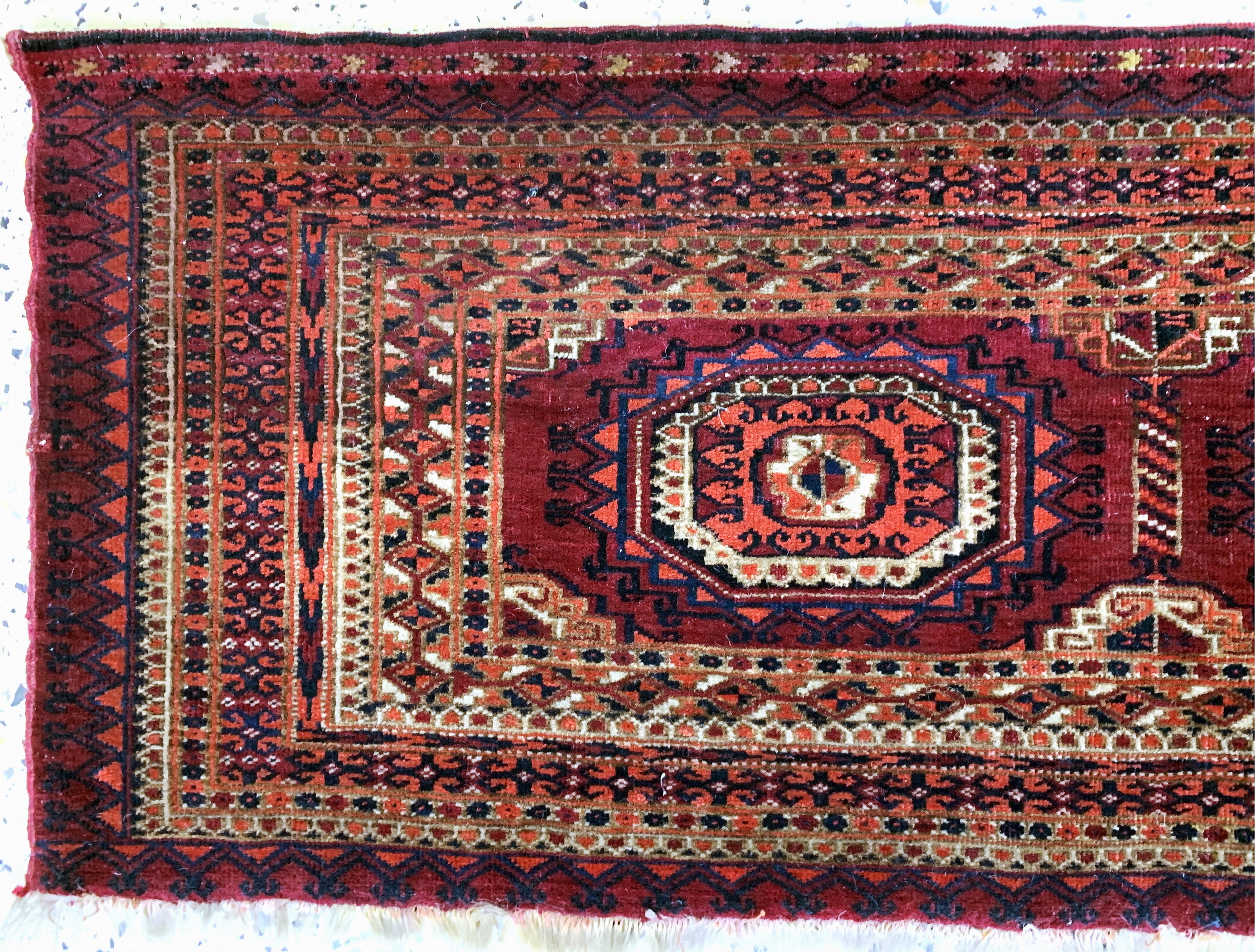 Detail d: 2 Lots Torba antik, Turkmenistan, 19.Jhd, Wolle auf Wolle, ca. 106 x 37 cm, EHZ: 2-3