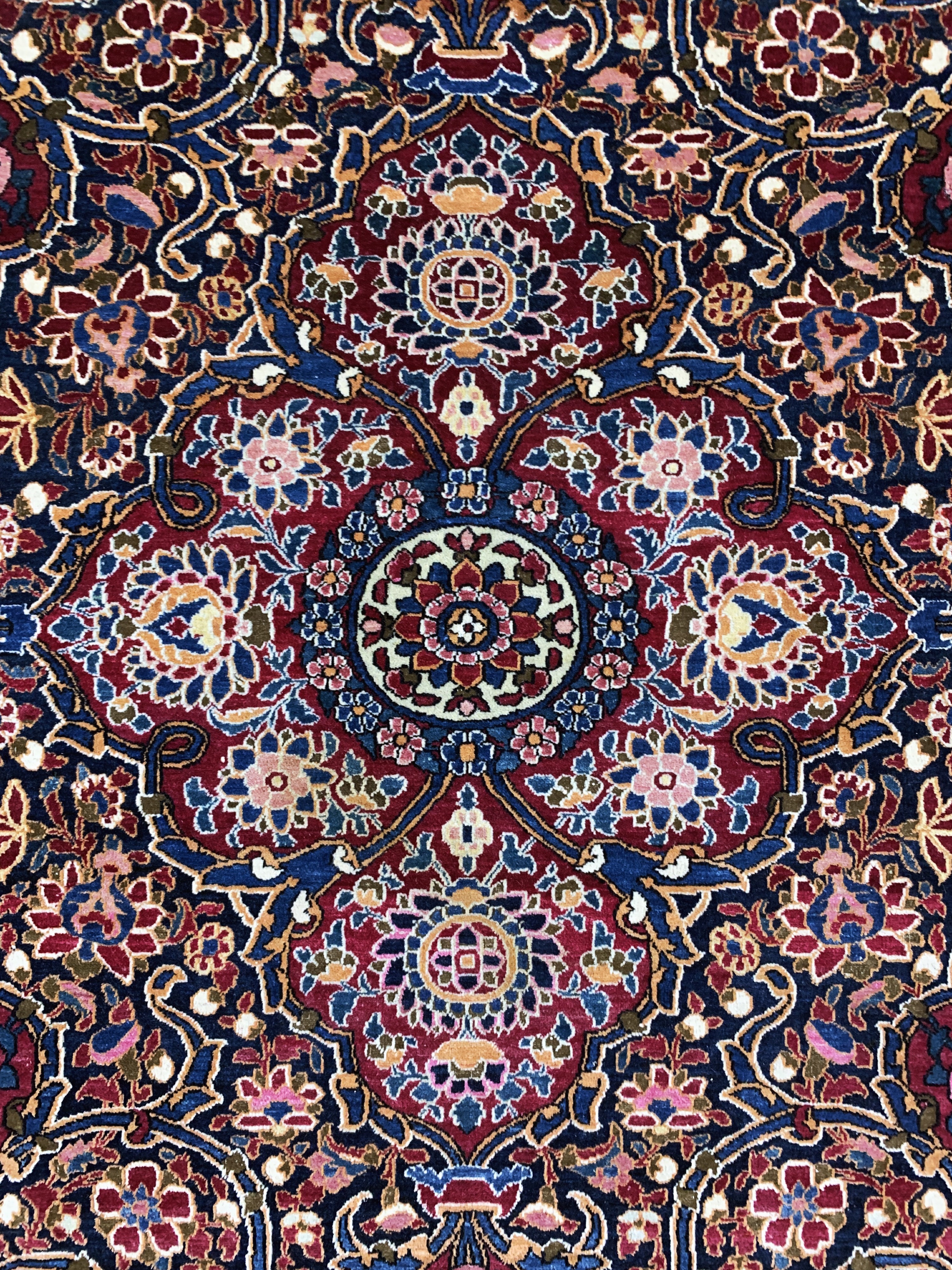 Detail c: Bachtiar fein alt, Persien, Anfang 20.Jhd, Wolle auf Baumwolle, ca. 215 x 141 cm, EHZ: 2 (minimaler Mottenfraß)
