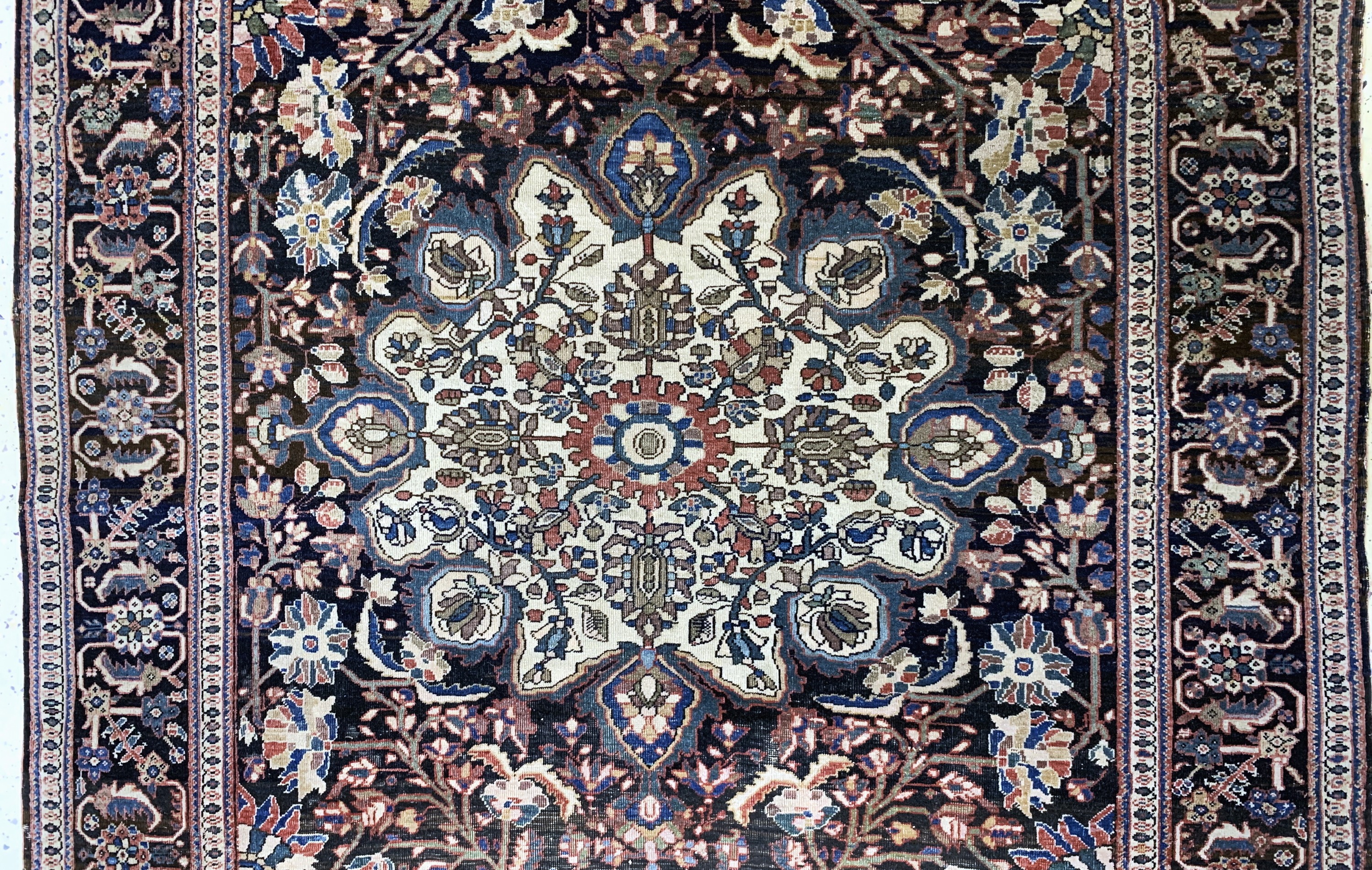 Detail b: Farahan antik, Persien, 19.Jhd, Wolle auf Baumwolle, ca. 191 x 126 cm, EHZ: 4