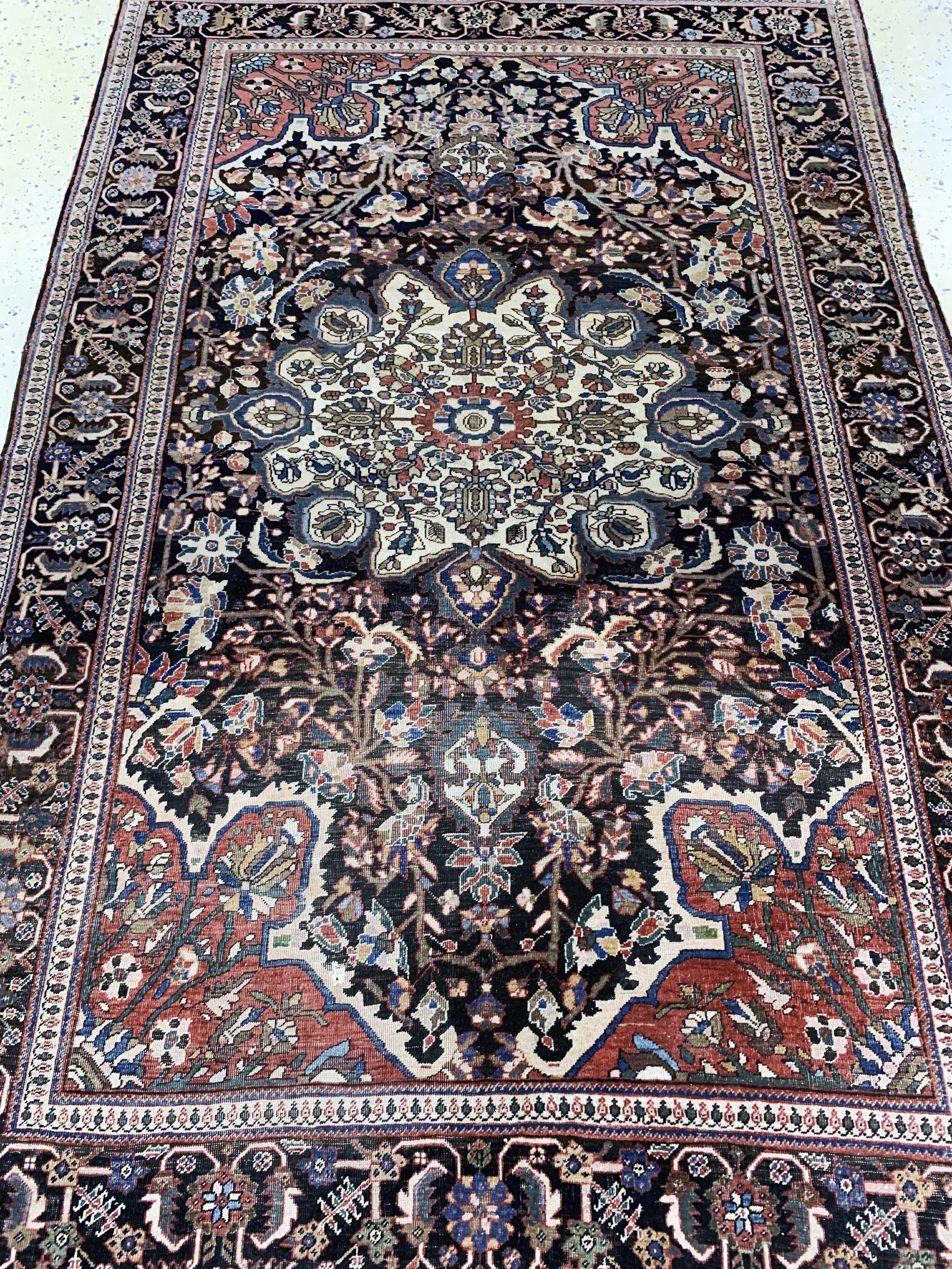 Detail e: Farahan antik, Persien, 19.Jhd, Wolle auf Baumwolle, ca. 191 x 126 cm, EHZ: 4