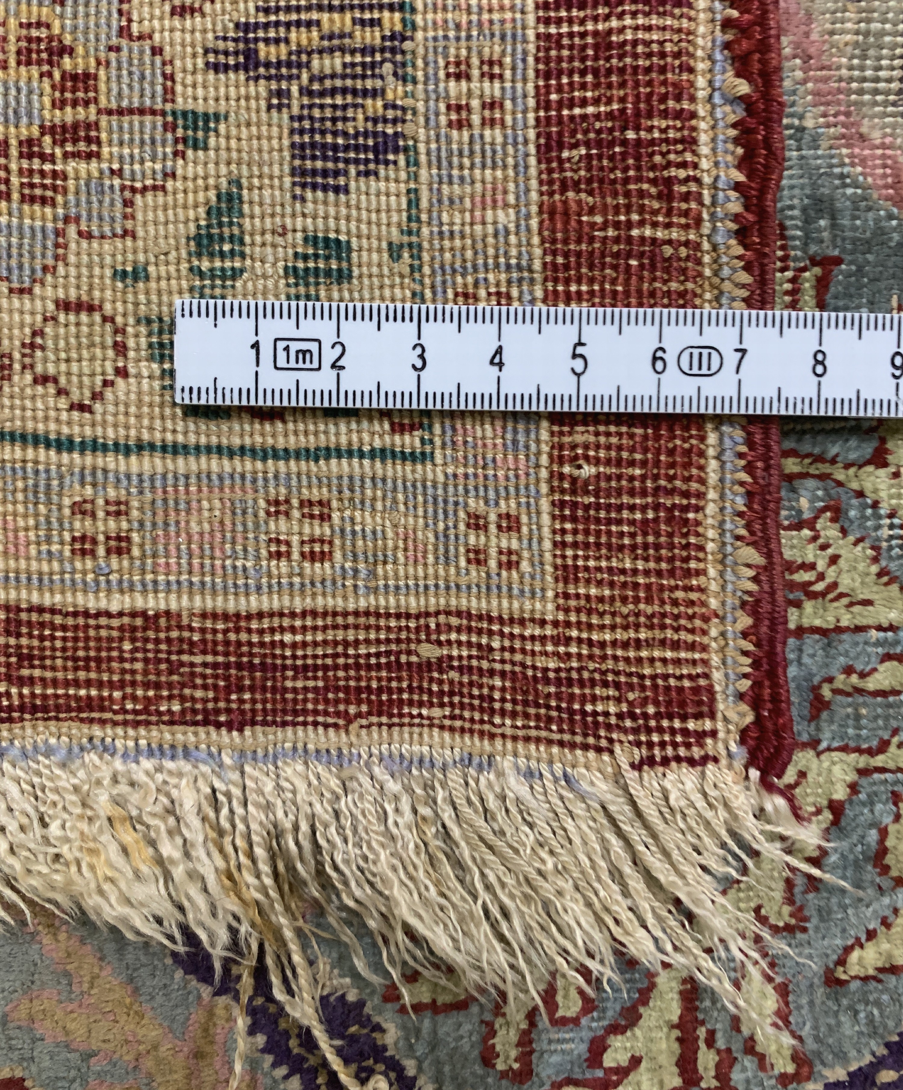 Detail k: Seiden Täbriz antik, Persien, 19.Jhd, reineNaturseide, ca. 401 x 278 cm, EHZ:(gleichmäßigdünn)