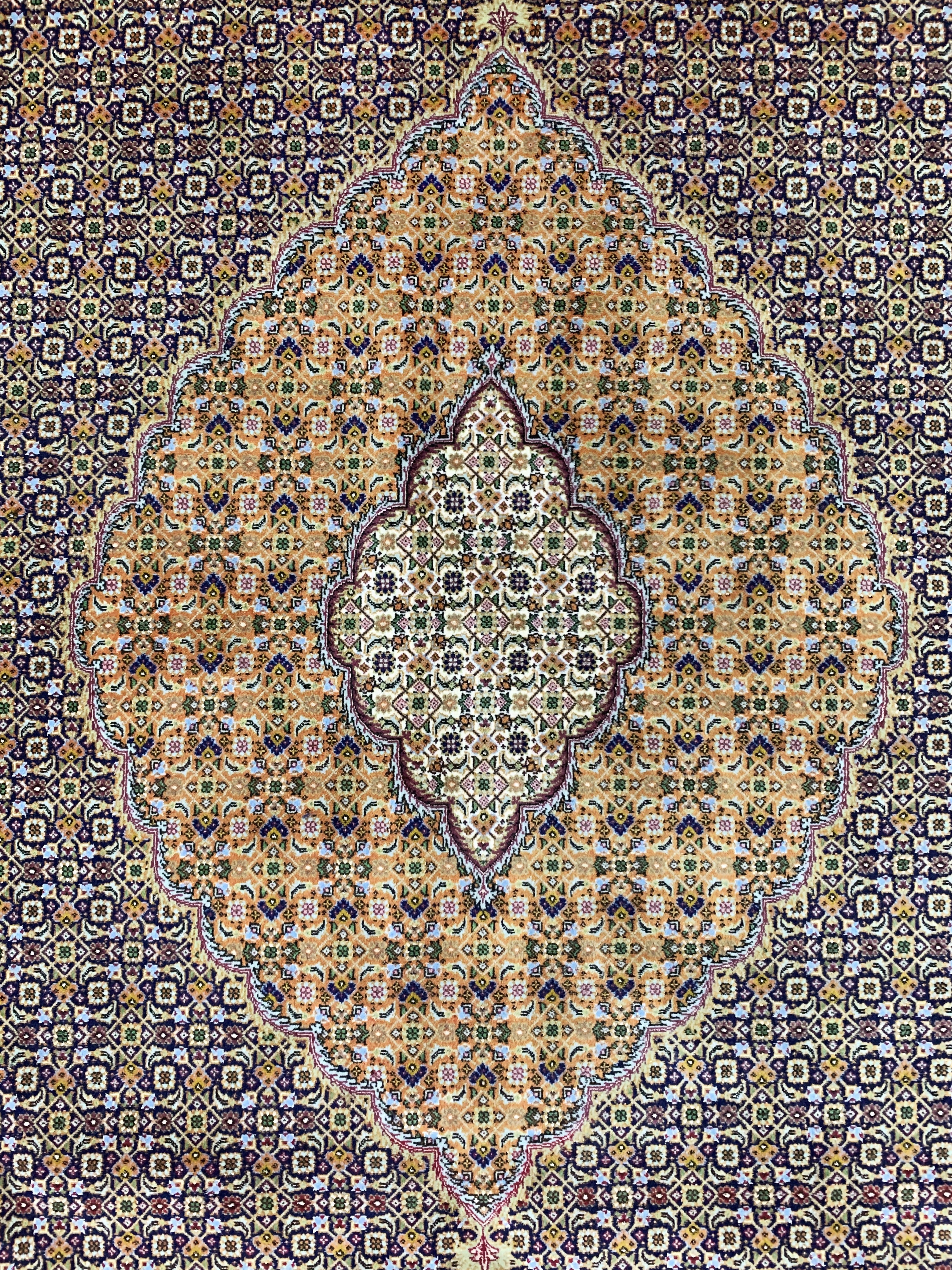 Detail d: Täbriz fein(50 Raj), Persien, Mitte 20.Jhd,Korkwolle mit Seide, ca. 302 x 202 cm, ca. 500.000 Kn/qm, EHZ: 2