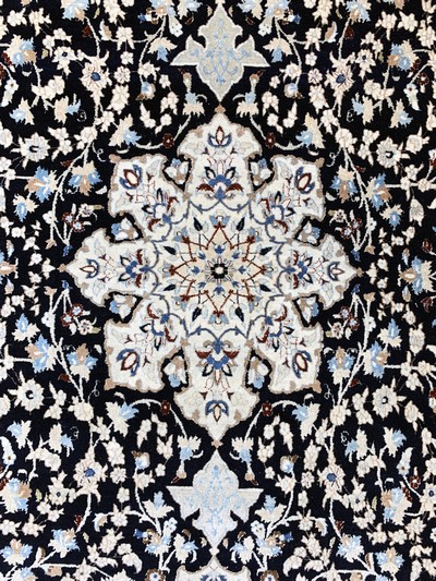 27131751d - Nain fein(6 La), Persien, Mitte 20.Jhd, Korkwolle mit Seide, ca. 193 x 118 cm, ca. ...