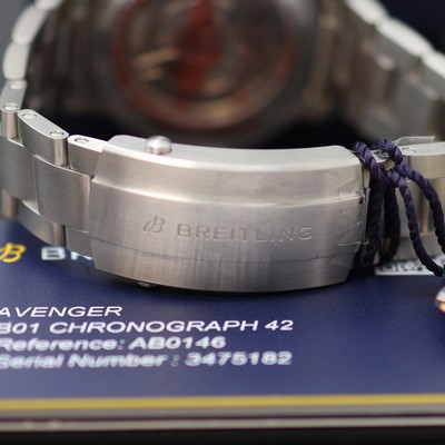 27131756d - BREITLING Avenger B01 Chronometer ungetragener Herrenchronograph Referenz AB0146, ...