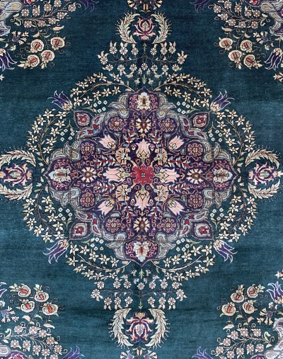 27131758c - Ghom Seide fein, Persien, Mitte 20.Jhd, reine Naturseide, ca. 197 x 137 cm, EHZ: 2 ...