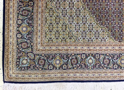 27131764b - Täbriz fein(50 Raj), Persien, Mitte 20.Jhd,Korkwolle mit Seide, ca. 302 x 202 cm, ca. ...