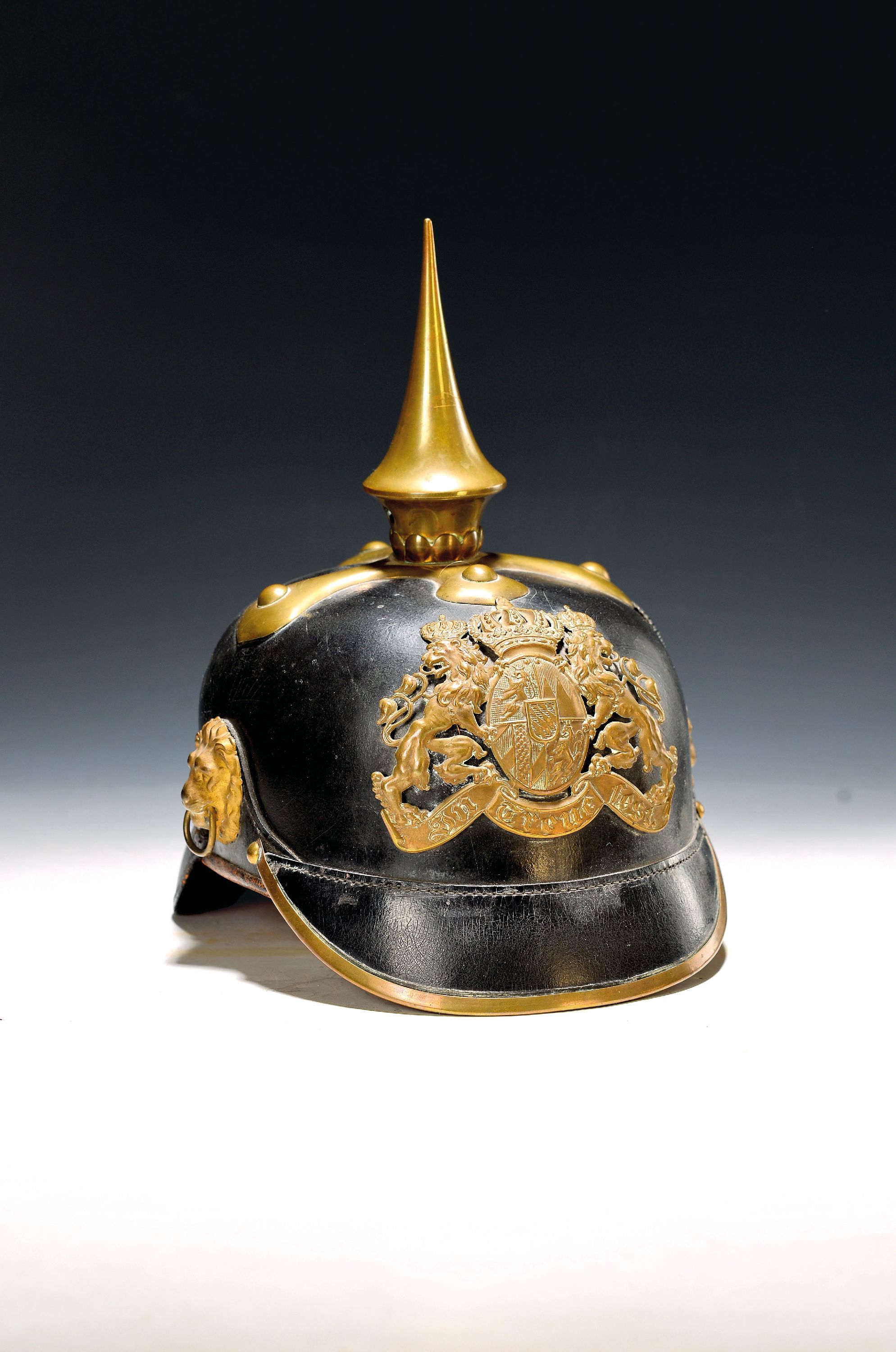 Image 27131950 - Pickelhaube der Gendarmerie, Kgr. Bayern, um 1910-18, Lederinnenfutter, Spite und ...