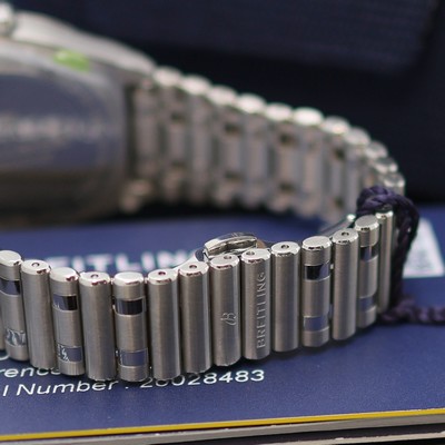 27131940b - BREITLING Chronomat Chronometer ungetragene Armbanduhr Referenz A10380, Automatik, ...