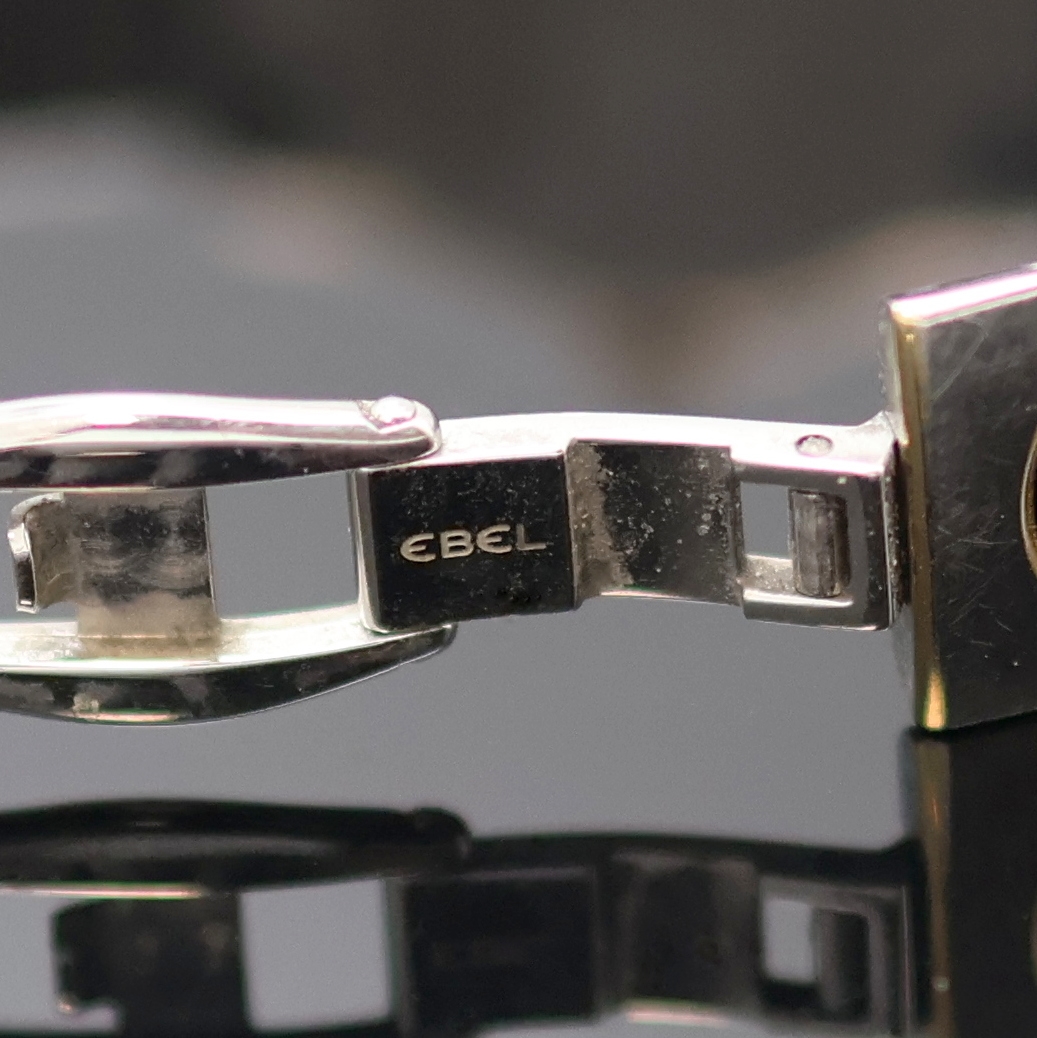 Detail e: EBEL Classic Damenarmbanduhr Referenz 1256F25, Schweiz um 2000, quarz, Stülpgeh. Edelstahl inkl. orig. Wellengliederband m. dopp. Faltschl., ...