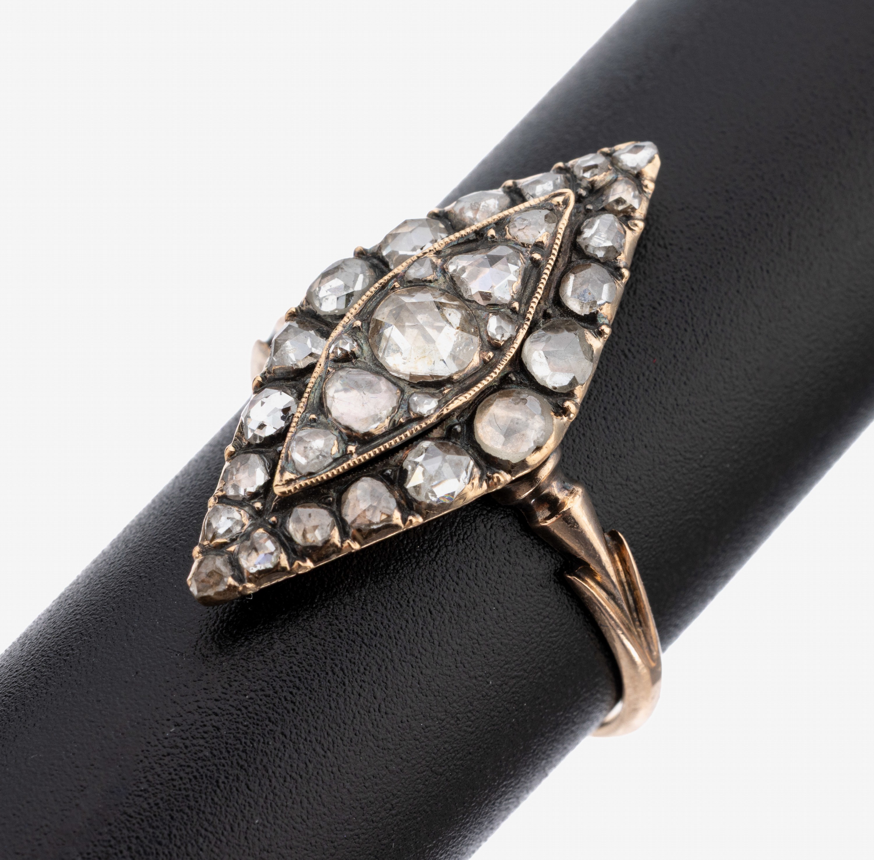 Image 27132408 - 14 kt gold diamond-ring, approx. 1880-90 , RG 585/000 tested, so-called Marquise ring, ...