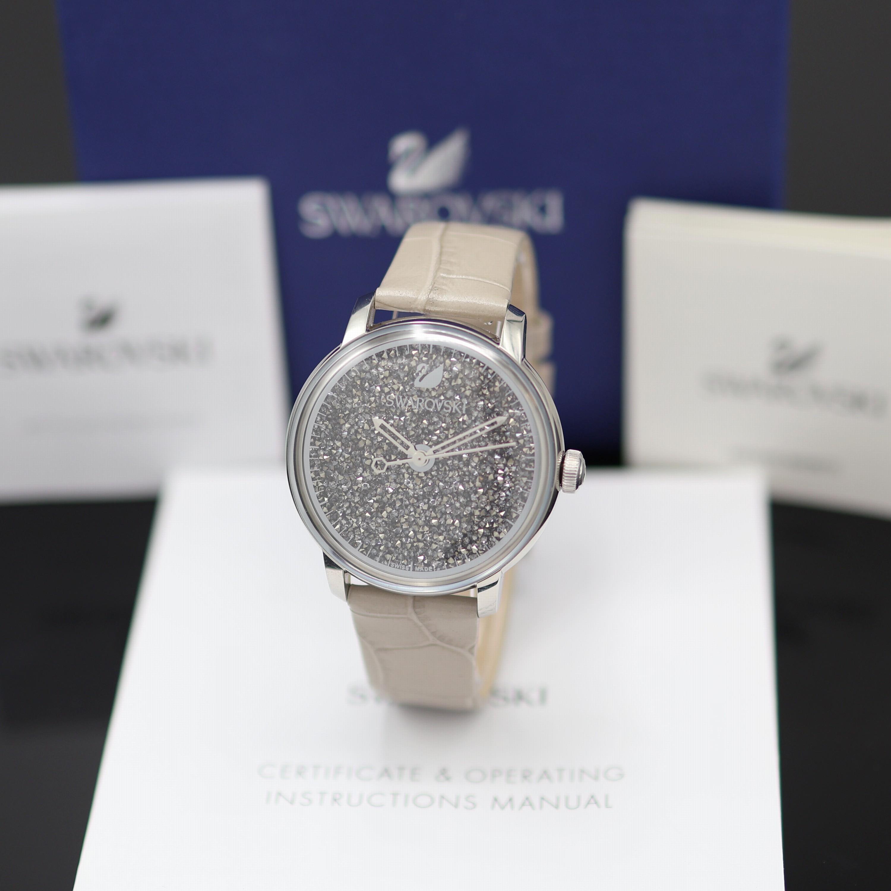 Image 27132661 - SWAROVSKI ungetragene Damenarmbanduhr Daytime Coral Referenz 5182250, quarz, verg. ...