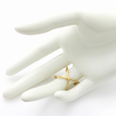 27132682b - Ausgefallener Ring mit Brillanten, GG 750/ 000, Brill. diagonal gef. zus. ca. 0.17 ct ...