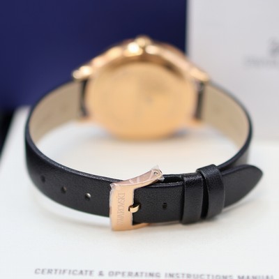 27132765c - SWAROVSKI ungetragene Damenarmbanduhr Octea Nova Referenz 5295358, quarz, verg. Edel- ...