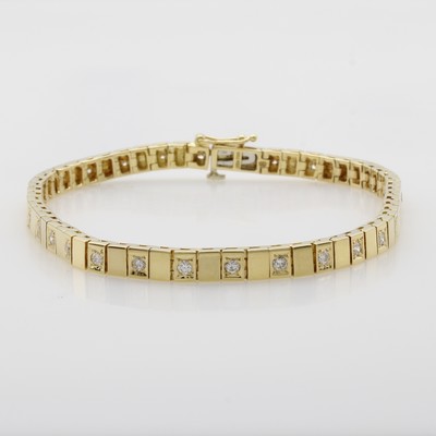 27132784a - Armband mit Brillanten, GG 750/000, rechteckige Bandelemente z.T. bes. m. Brill. zus. ...