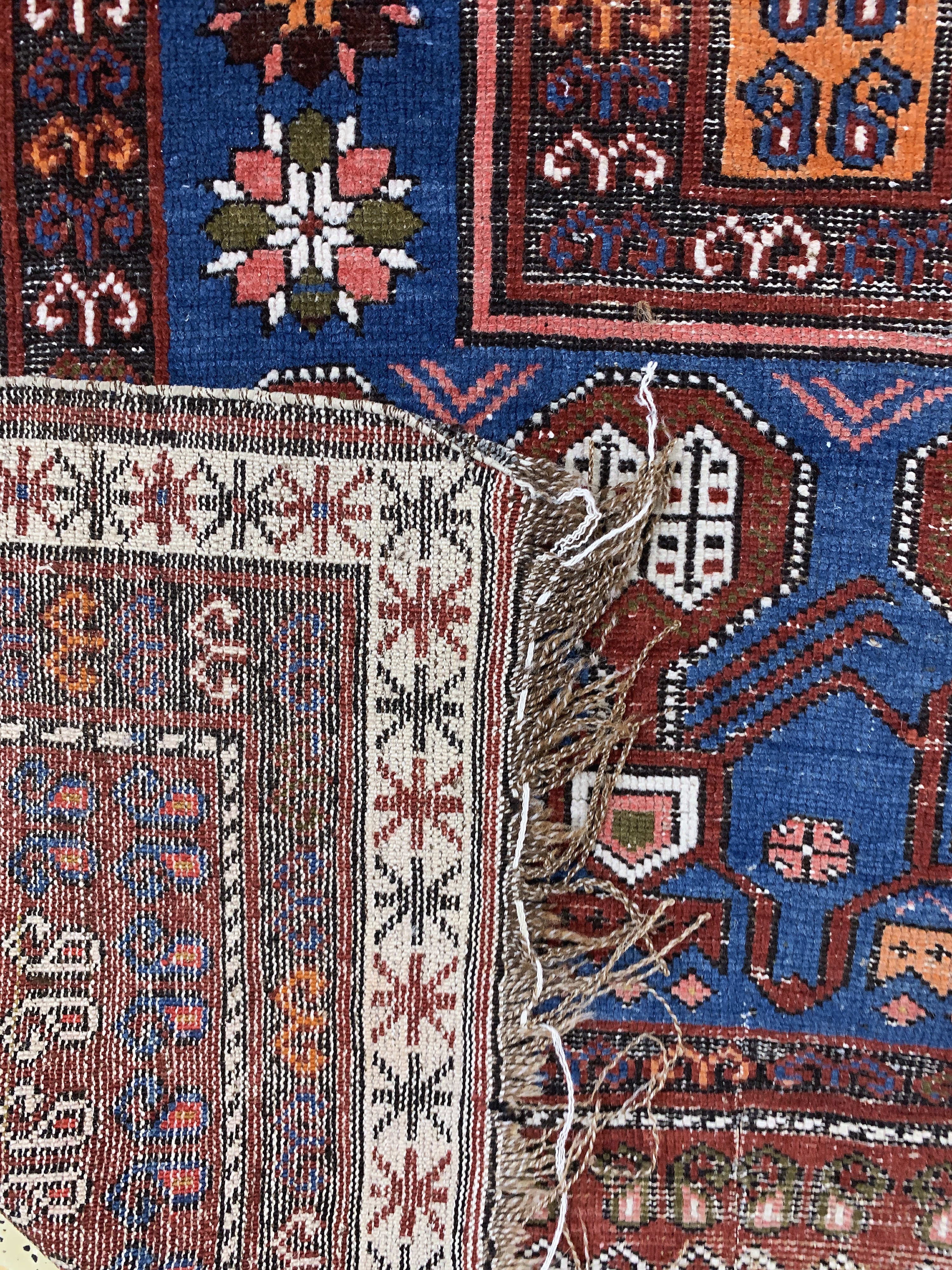Detail g: "Tachte"Schirwan antik, Kaukasus, um 1900, Wolle auf Wolle, ca. 280 x 160 cm, EHZ: 3