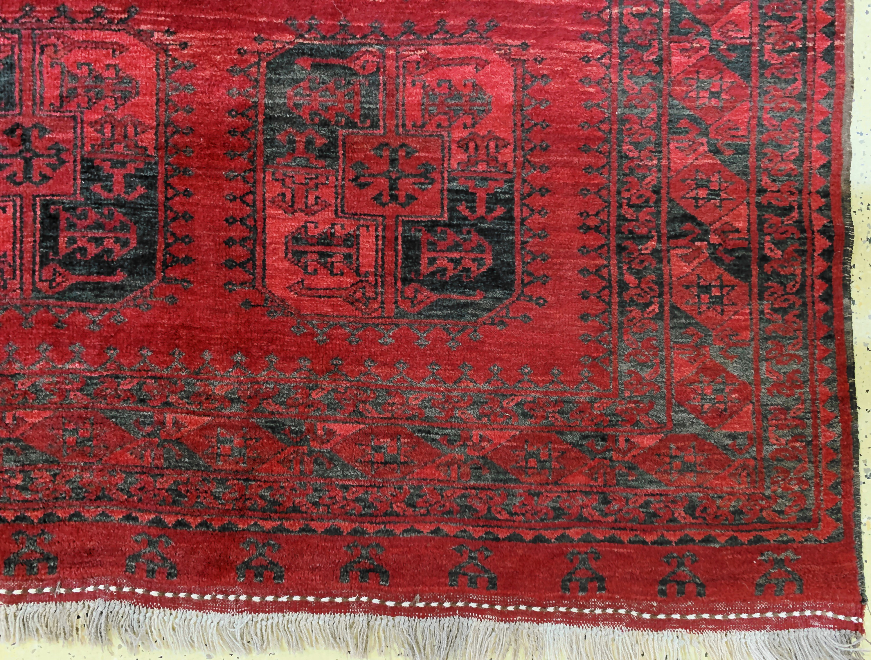 Detail a: Dolatabad, Afghanistan, Mitte 20.Jhd, Wolleauf Wolle, ca. 350 x 335 cm, EHZ: 2