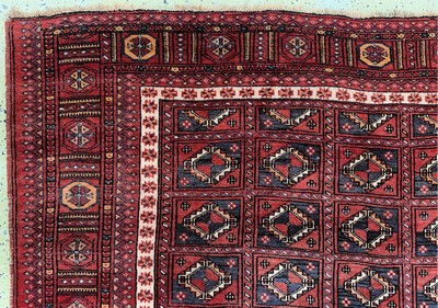 27132808f - Belutsch, Persien, Mitte 20.Jhd, Wolle auf Wolle, ca. 310 x 205 cm, EHZ: 2-3 ...