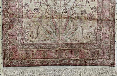 27132815a - Seiden Kayseri, Türkei, Mitte 20.Jhd, reineNaturseide, ca. 120 x 75 cm, EHZ: 2 ...
