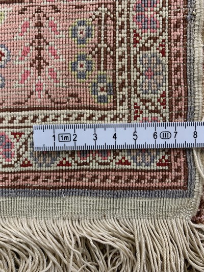 27132815e - Seiden Kayseri, Türkei, Mitte 20.Jhd, reineNaturseide, ca. 120 x 75 cm, EHZ: 2 ...