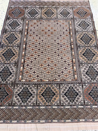 27132820d - Mauri fein, Afghanistan, Ende 20.Jhd, Wolleauf Baumwolle, ca. 160 x 120 cm, EHZ: 2 ...