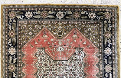 27132822a - Ghom Seide, Persien, Mitte 20.Jhd, reine Naturseide, ca. 160 x 107 cm, EHZ: 2(fleckig) ...