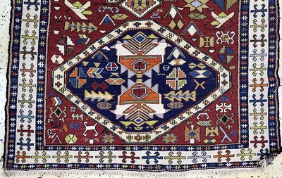 27132823c - Sumakh, Azerbaijan, Mitte 20.Jhd, Wolle aufWolle, ca. 185 x 112 cm, EHZ: 2 ...