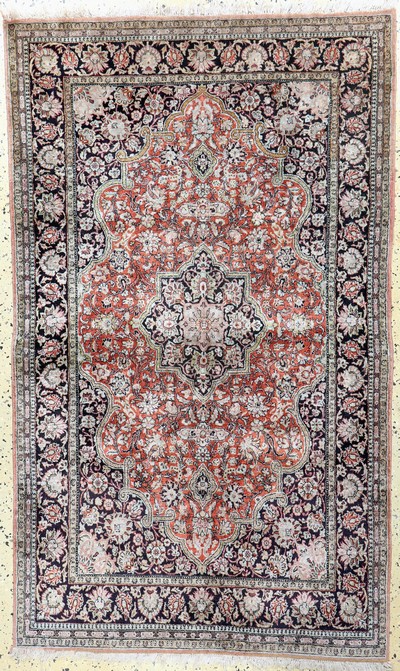 Image Ghom Seide, Persien, Mitte 20.Jhd, reine Naturseide, ca. 180 x 110 cm, EHZ: 2-3 ...